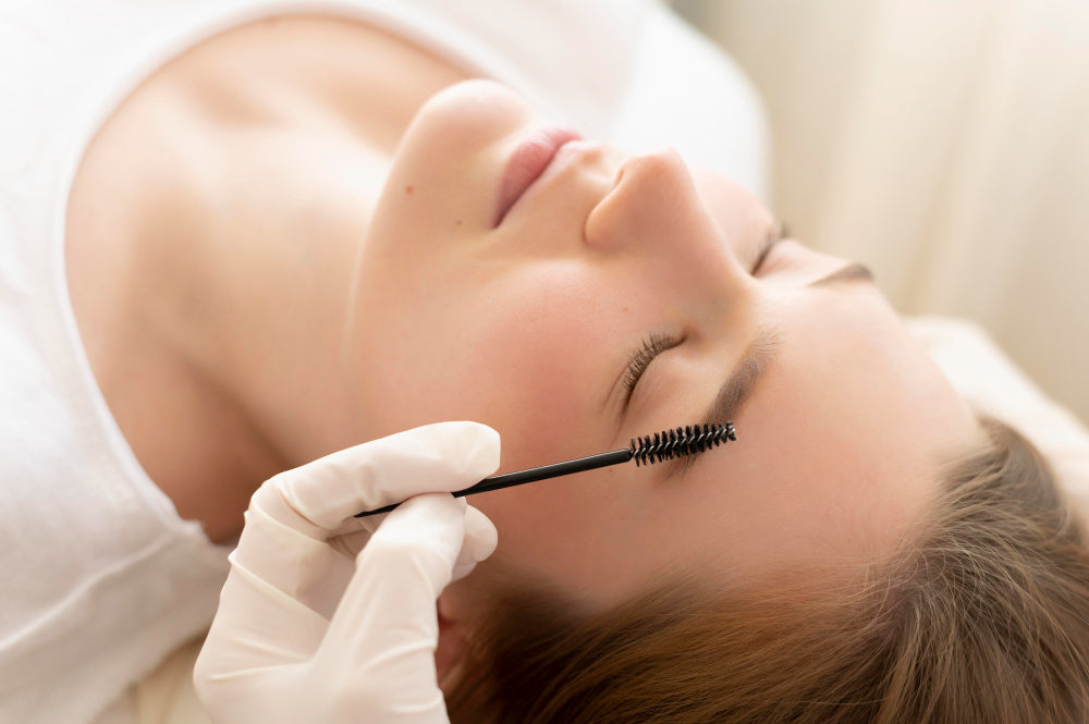 How to Apply Lash Serum